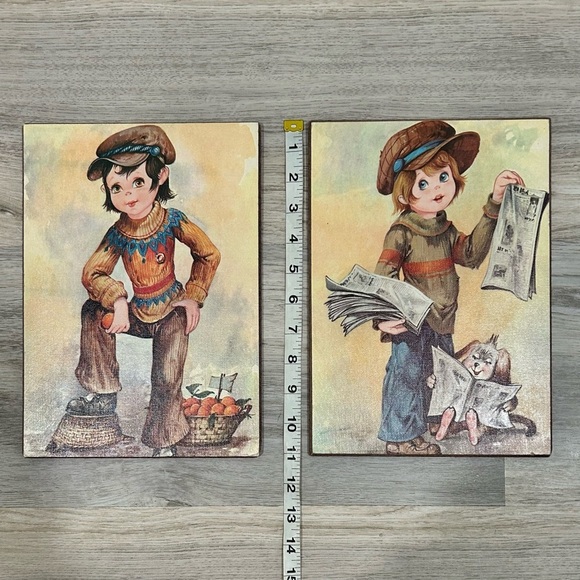 Vintage Massimo Big Eye Wall Art Hobo Kids Paperboy Made in Italy 8x11 Set of 2 - Picture 2 of 4